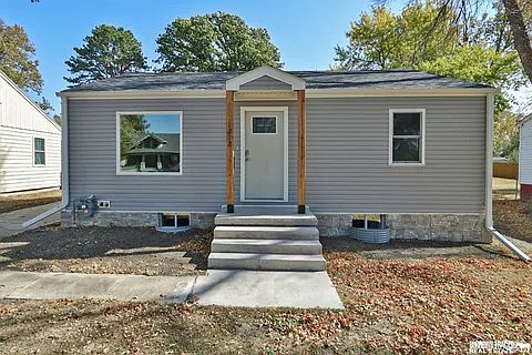 1st image of 1212 N 10th St