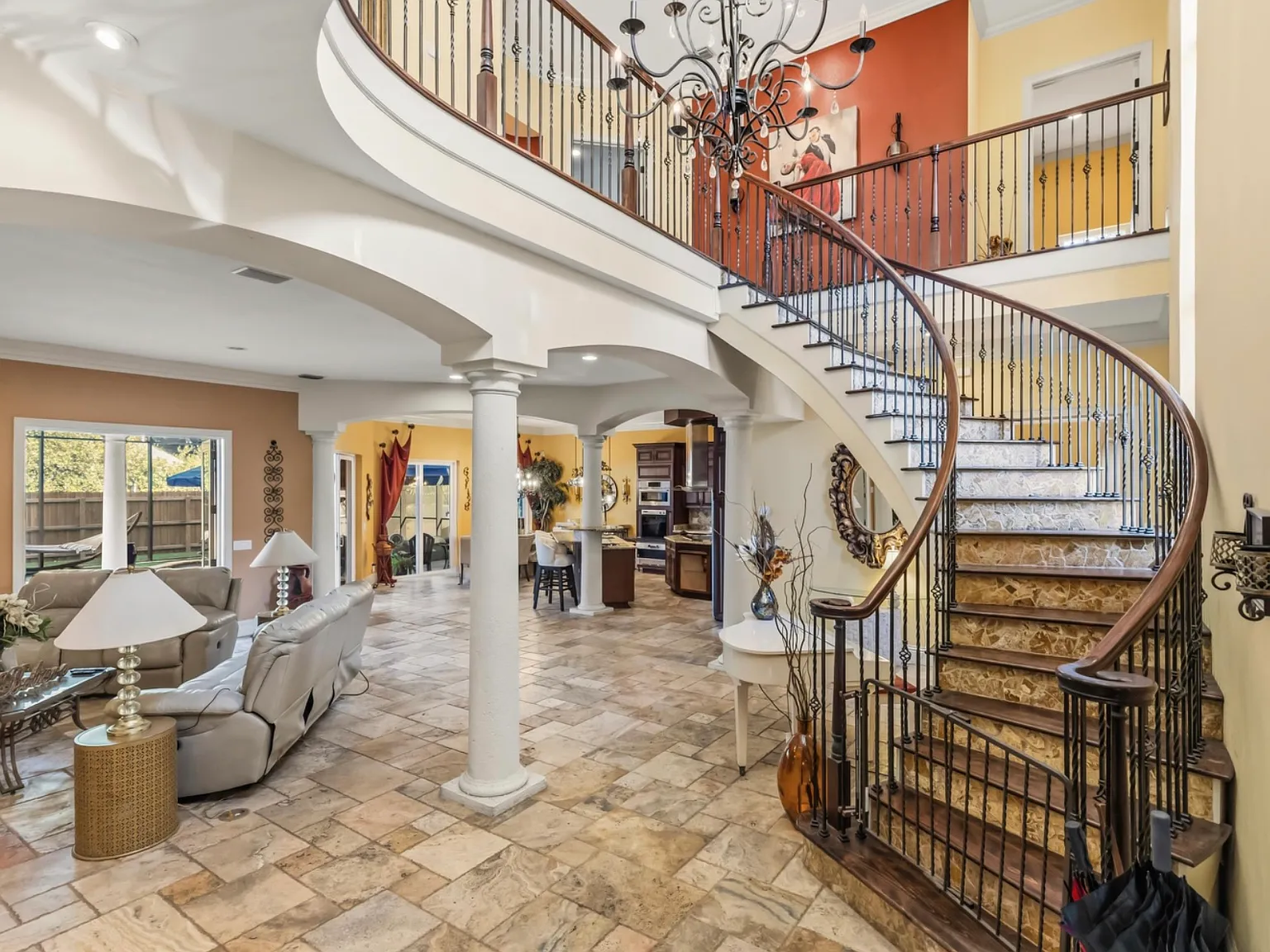 5 bed, 4.5 bath, 4106 sqft, $10,500 — Photo 4