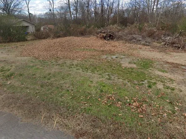 Joyce Dr, Benton, AR 72019