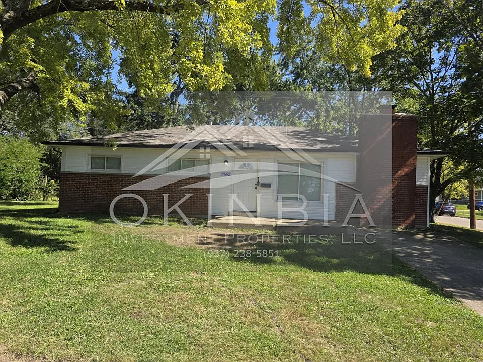3692 Parkfield Pl