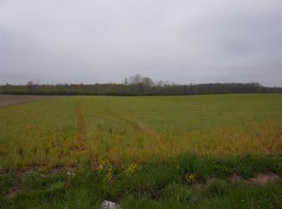 6835 E Division Rd, Angola, IN 46703