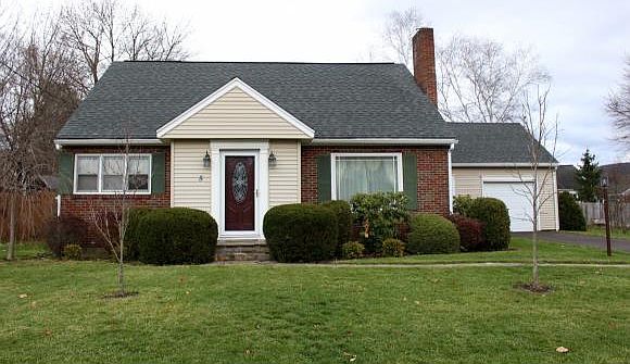 1st image of 5 Mountain View Dr