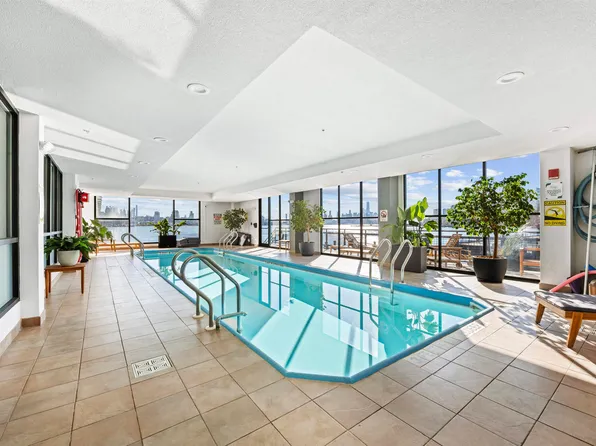 600 Harbor Boulevard image 24 of 28