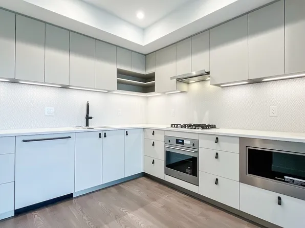 1680 E 12th Ave #609, Vancouver, BC V5N 1Z9