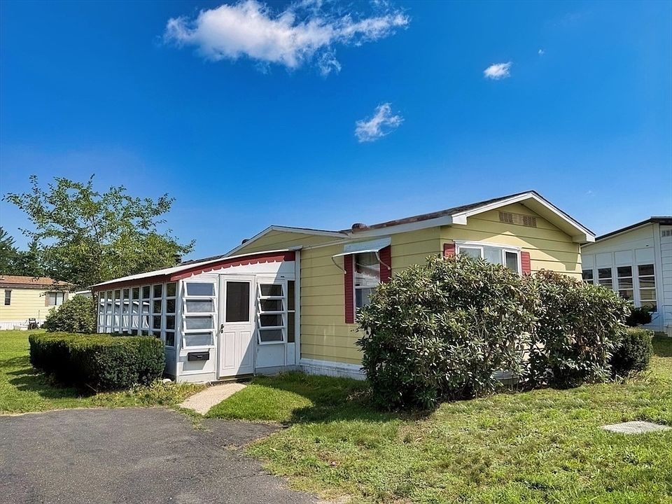 1st image of 4 Fair Ln