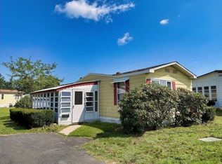 4 Fair Ln, Westfield, MA 01085