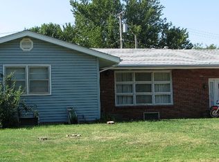605 W 17th St, Larned, KS 67550