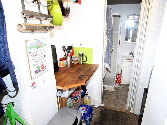 4th image of 452 E Girard Ave #104