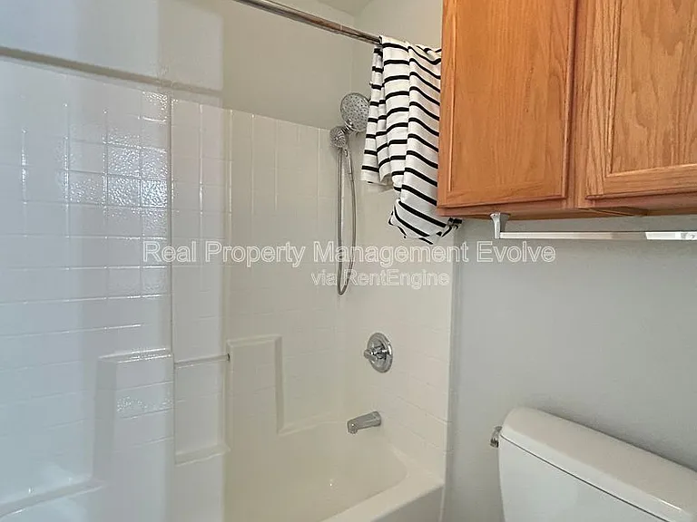 16036 N 11th Ave #1019 — Photo 32