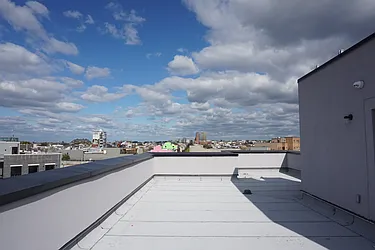 Rented by Rennit Inc.