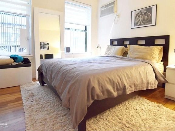 2nd image of 6 Charles St APT 4B