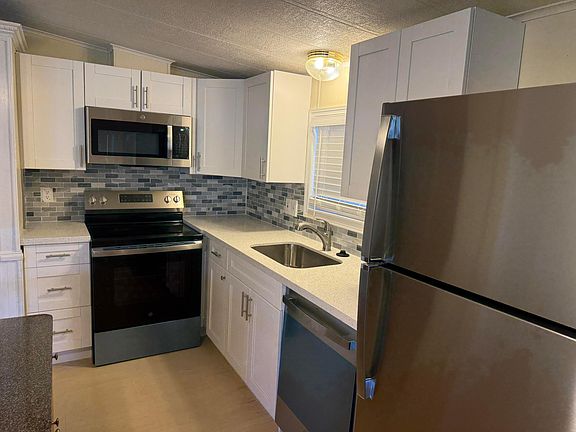 2nd image of 3004 SW 50TH Street