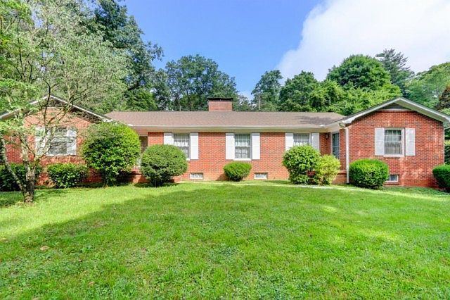 1st image of 5111 Wyndcroft Dr