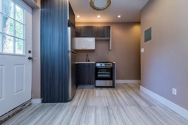 Rented by Nooklyn NYC LLC | media 10