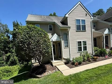 1st image of 400 Derry Dr #400