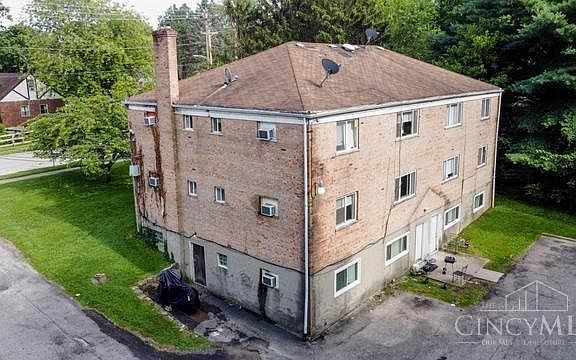 4th image of 7227 Bernard Ave