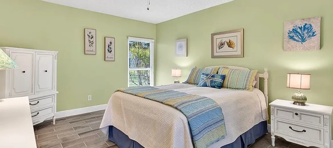 3 bed, 1200 sqft, $2,200 — Photo 4