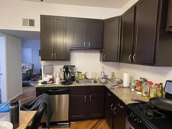 906-908 N Damen Ave, Chicago, IL 60622