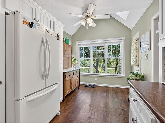 29th image of this home