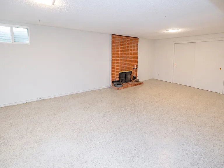 2900 S Jay St — Photo 16