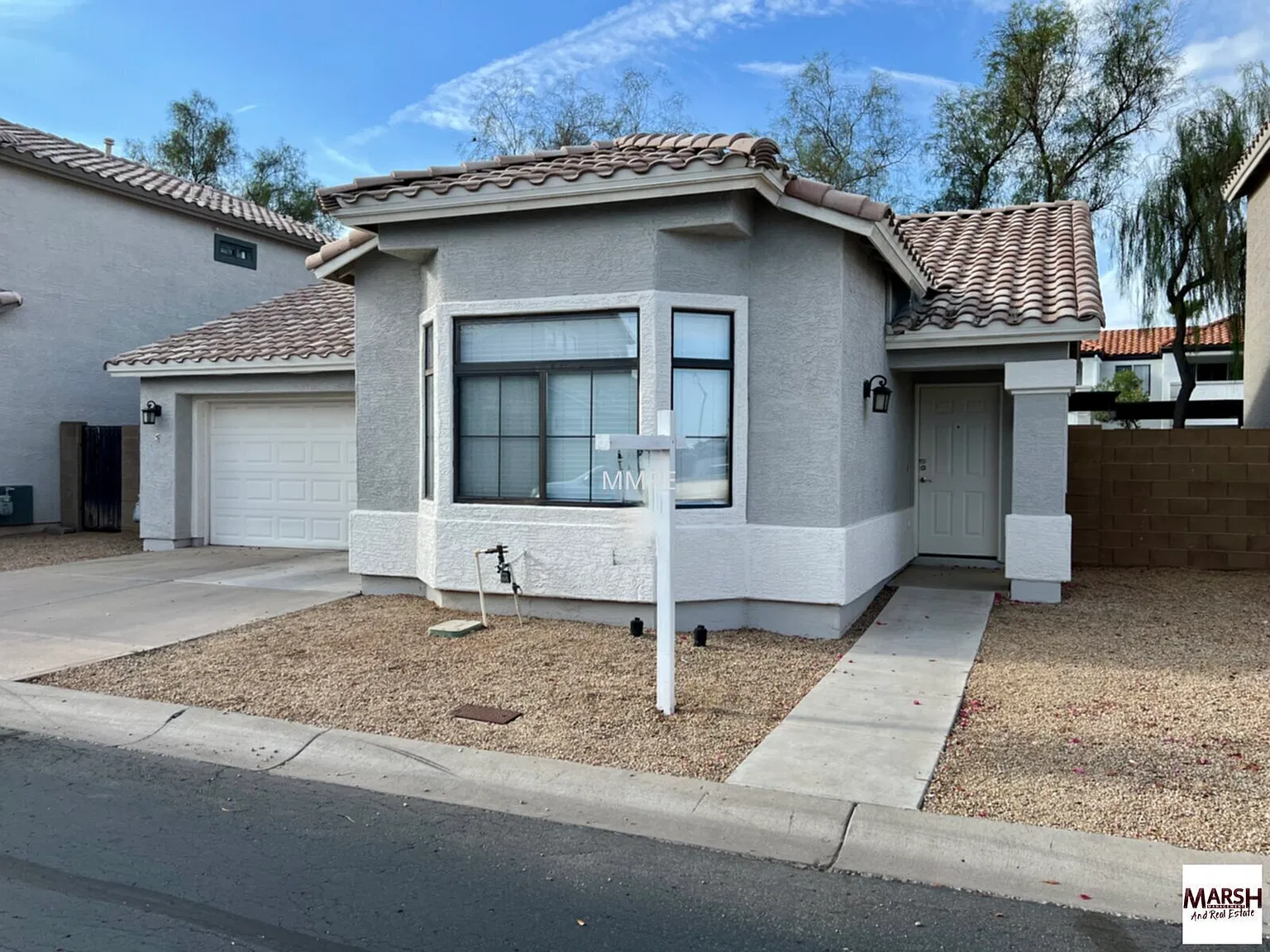 Beautiful 2 bedroom home with community pool in Mesa! — Photo 3