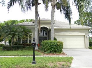 4363 Sawgrass Dr, Palm Harbor, FL 34685