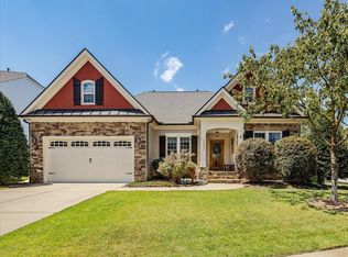 2695 Jenkins Lake Ct, Fuquay Varina, NC 27526