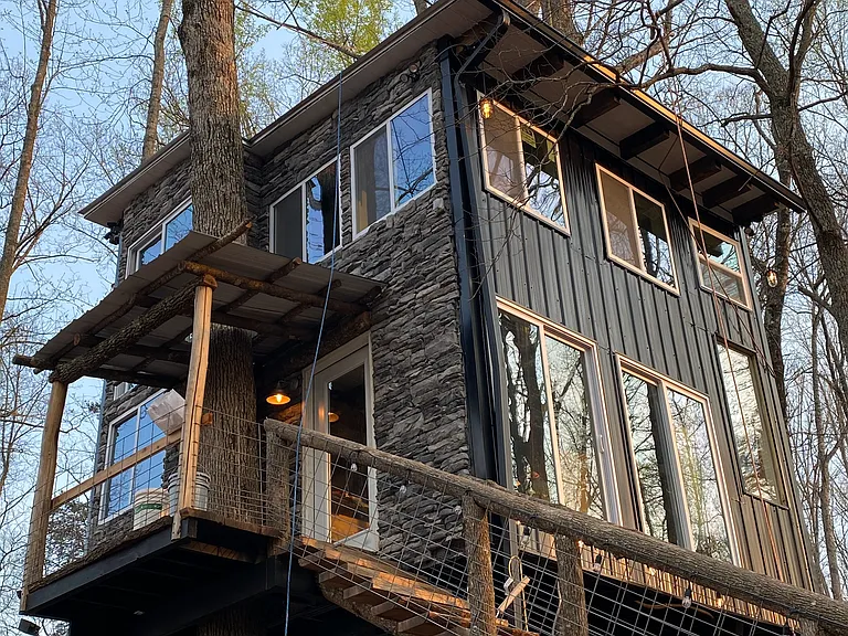 107 Tree House Trl — Photo 1