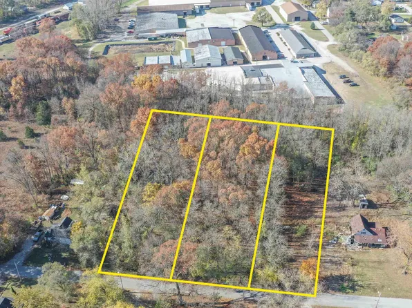 Simmons St, North Judson, IN 46366