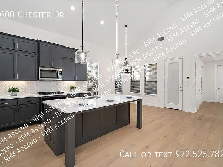 2600 Chester Dr — Photo 6