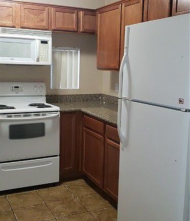 4th image of 2120 Sealion Dr Unit 205