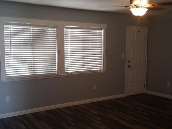 3rd image of 5640 Johns Dr