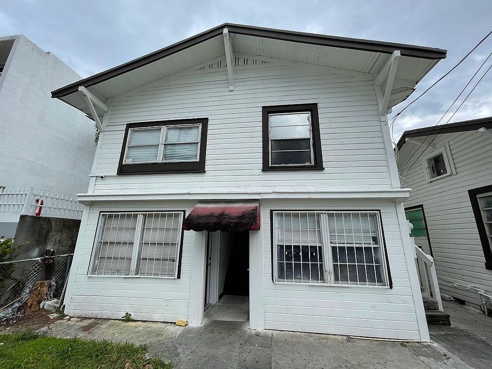 2nd image of 466 SW 3rd St