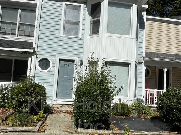 208 Susan Constant Dr, Newport News, VA 23608