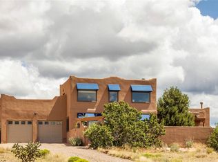 2 Mimosa Ct, Santa Fe, NM 87508
