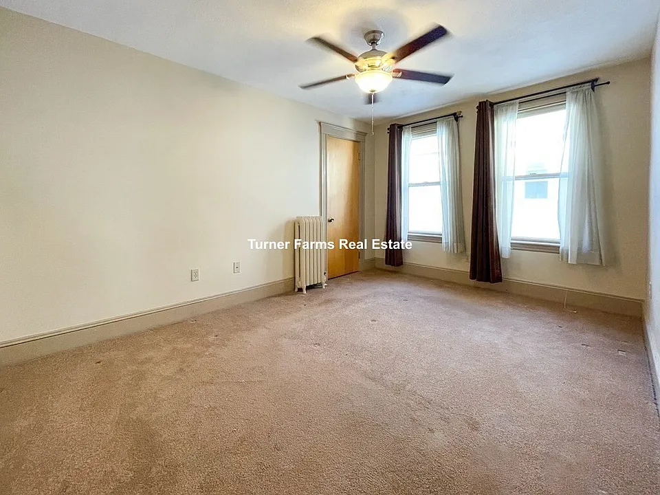 11 Bowdoin St #2F