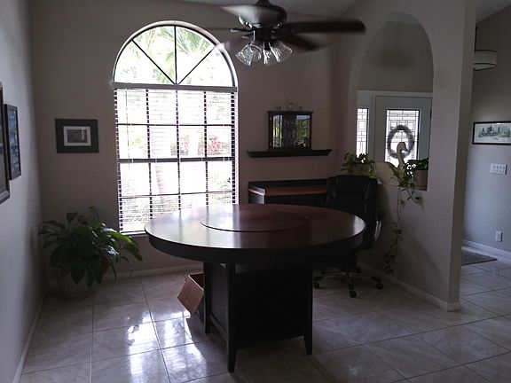 4th image of 267 Millstone Dr