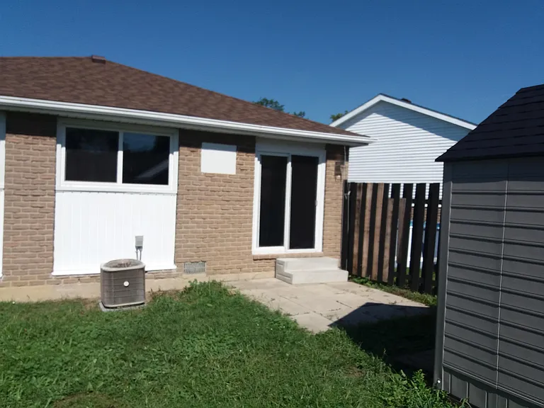 9908 Forest Glade Ct — Photo 12