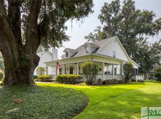 2 Oakhaven Ln, Savannah, GA 31419