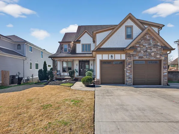 8106 Savannah Bay Dr, Ooltewah, TN 37363