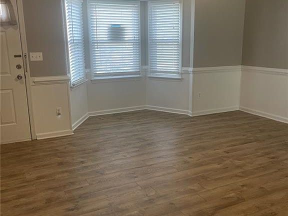 5th image of 69 Colonial Way