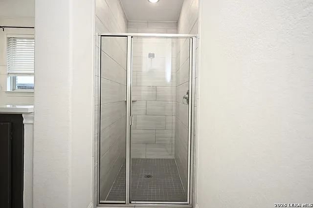 1438 Oaklawn Dr — Photo 37