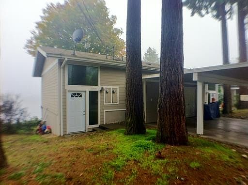 2nd image of 2608 N Wycoff Ave #D