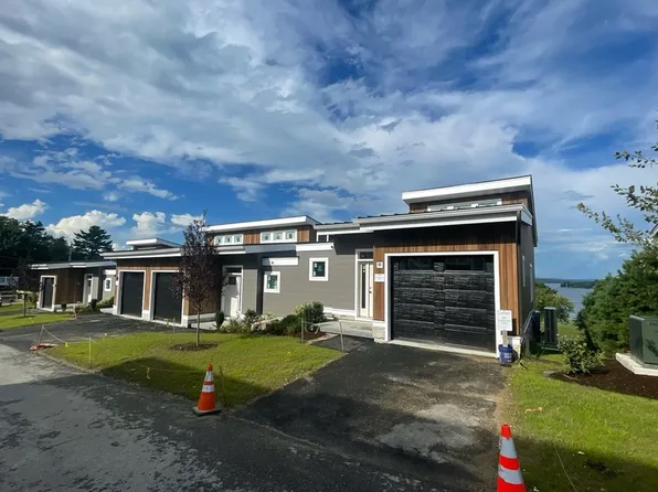 37 Vantagepoint Dr Unit 1, Laconia, NH 03246