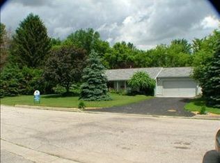7100 Ginger Ln, Saginaw, MI 48609