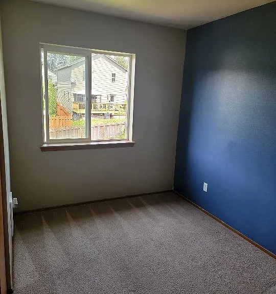 407 NE Max William Loop — Photo 6