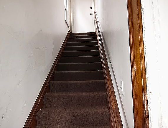 2nd image of 17133 Bradford St