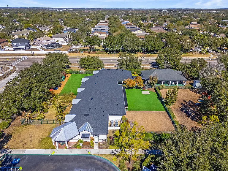 11806 Whisper Creek Dr — Photo 42