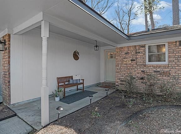 4th image of 9437 E Montego Ln