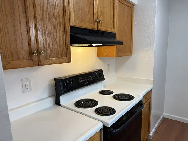 2 bed, 1.5 bath, 950 sqft, $3,000 — Photo 4